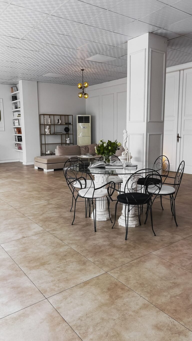Sol en carrelage grand format